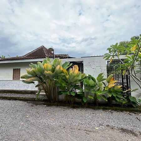 Hotel Damarjati Kost 2 Balong  Exteriér fotografie